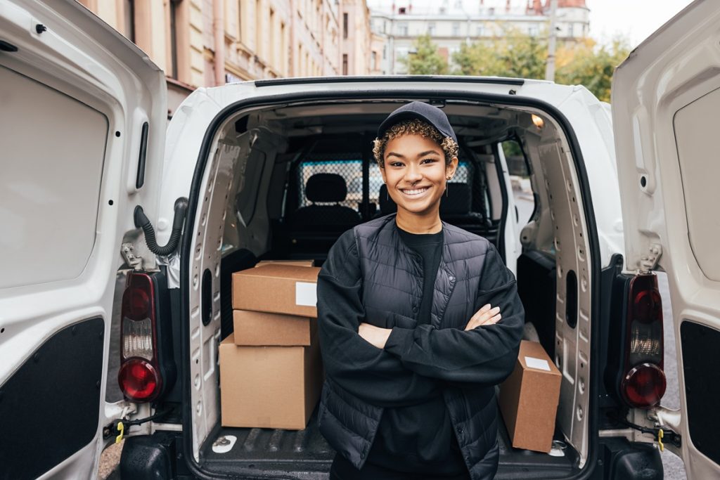 Como Transportadoras Podem Oferecer Soluções Completas com Self Storage