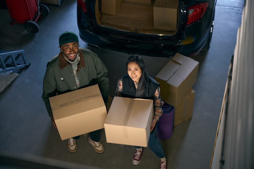 Como o Self Storage Pode Ajudar Durante uma Mudança Internacional